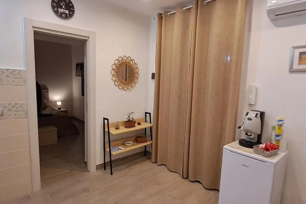 Apartment Casetta Dante 130 Palermo