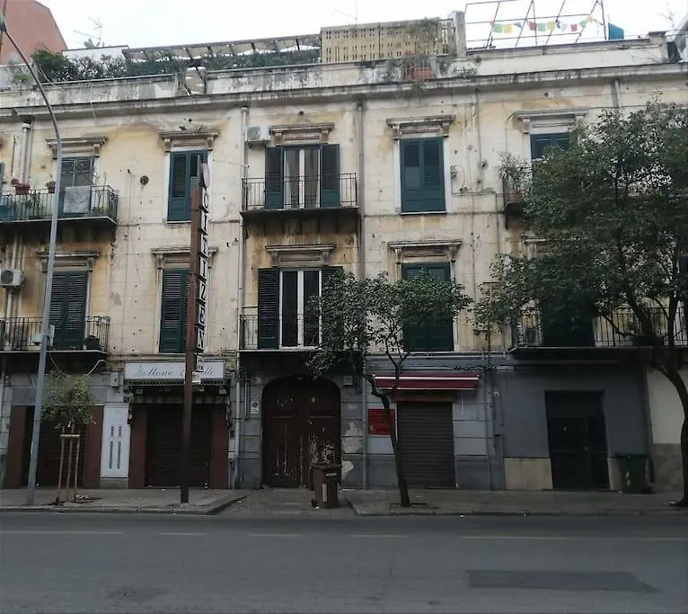 Casetta Dante 130 Palermo Apartment